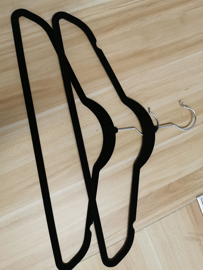 47303 - Premium Velvet Non-Slip Hangers USA