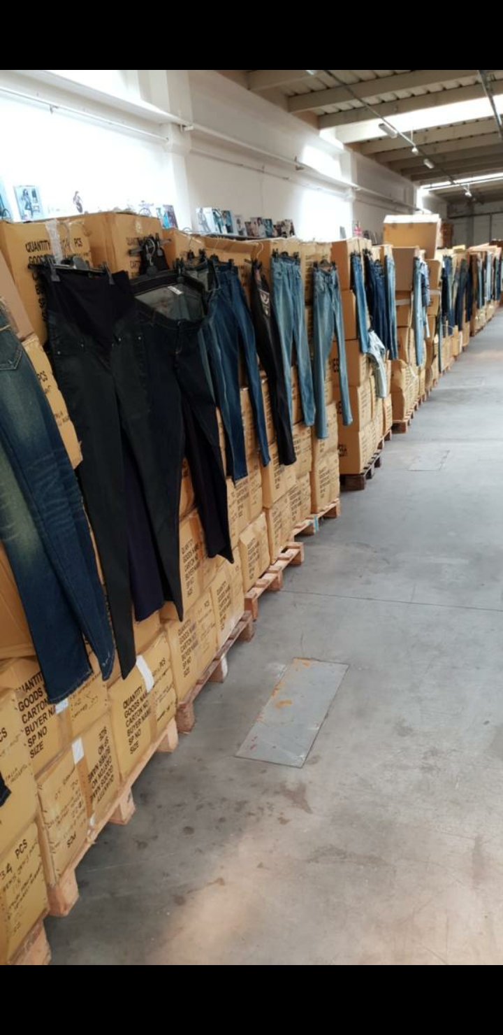 49984 - Jeans Europe