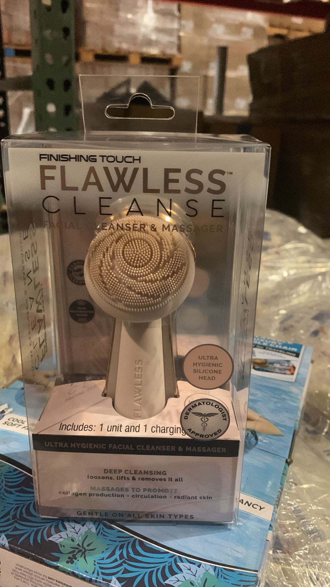 50789 - FLAWLESS Cleanser Facial Cleansing Brush - Pink USA